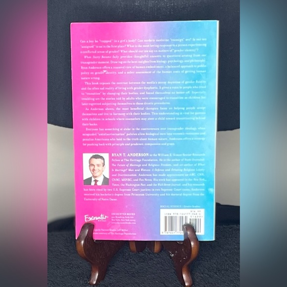 🤩 NEW LISTING When Harry Became Sally: Responding to the Transgender Moment book - Picture 2 of 4